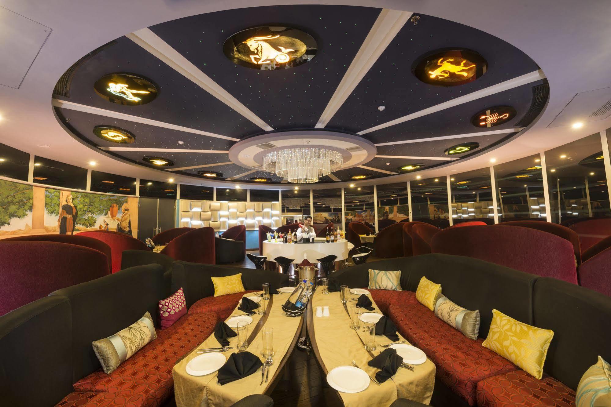 Hotel Turquoise Чандигарх Экстерьер фото